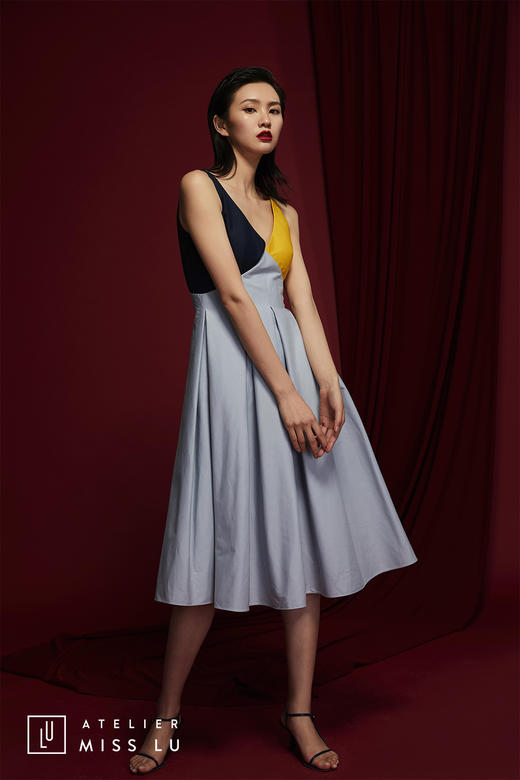 AtelierMissLu /Villa-拼色褶皱无袖连身裙 商品图0