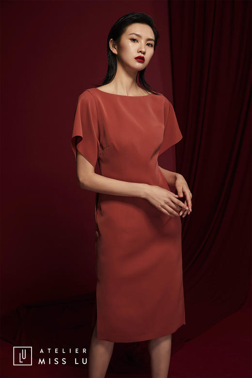 AtelierMissLu /Gonzales-肉桂橘露背斜扣方袖连身裙 商品图4