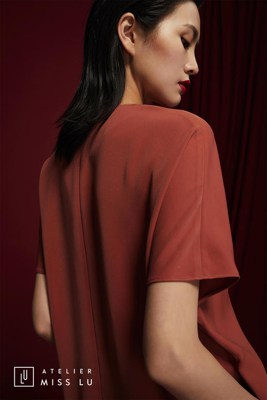 AtelierMissLu /Martin-肉桂橘V领蝴蝶结褶皱连身裙 商品图3