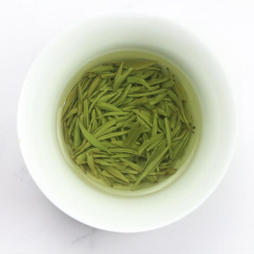 2025年新茶 武当道茶箭茶绿茶九宫礼盒装 180g（10g*2袋*9罐） 商品图3