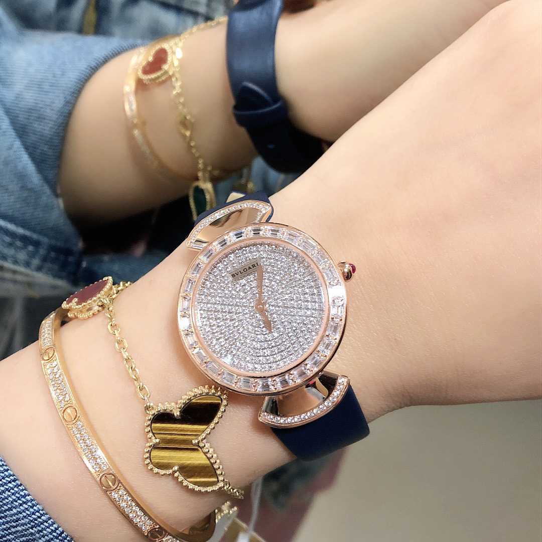 bvlgari 宝格丽 镶嵌奢侈t形钻 满天星奢华品质 采用意大利娟丝小牛皮
