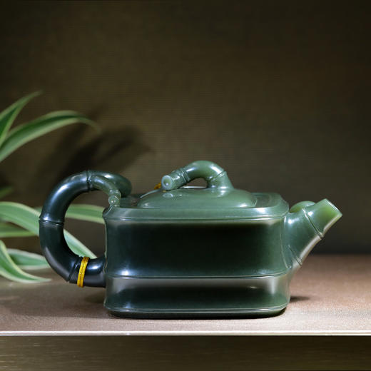 和田玉（青玉）玉壶--竹节方壶（宋鸣放6676）307.47G 商品图1