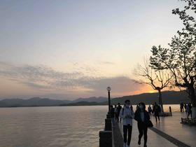 德炆啦啦商品-勿动