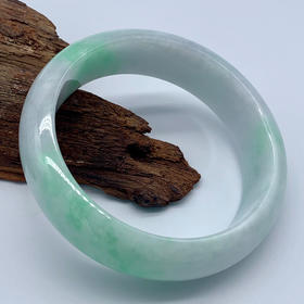 派瑞翡翠 翡翠手镯 糯种 绿色