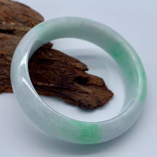 派瑞翡翠 翡翠手镯 糯种 绿色 商品图1