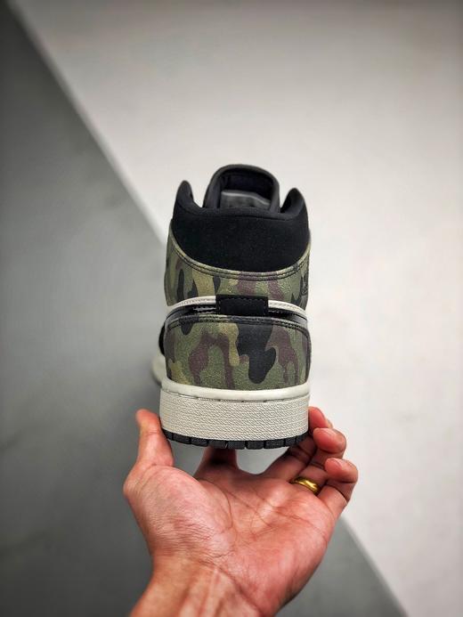 男女鞋 air jordan 1 mid 黑灰迷彩板鞋 aj1 中帮