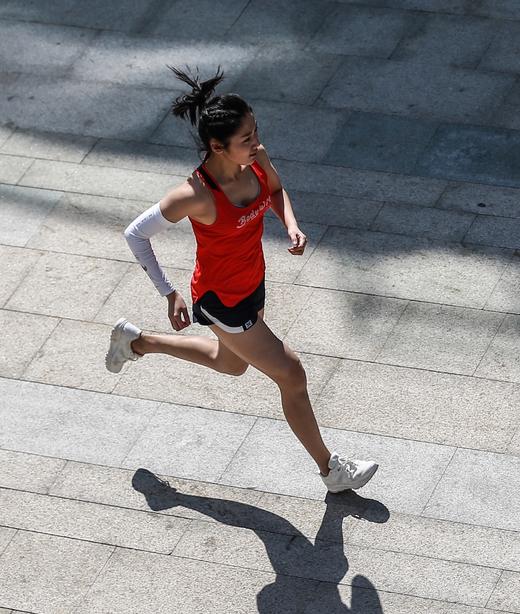  BODYWIT(身体智慧）女子赤乌PRO马拉松背心 商品图0