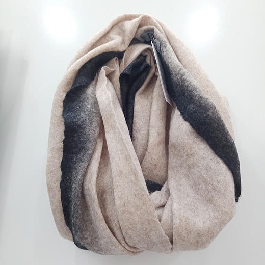 TUMAR羊绒披巾-黑色 商品图0