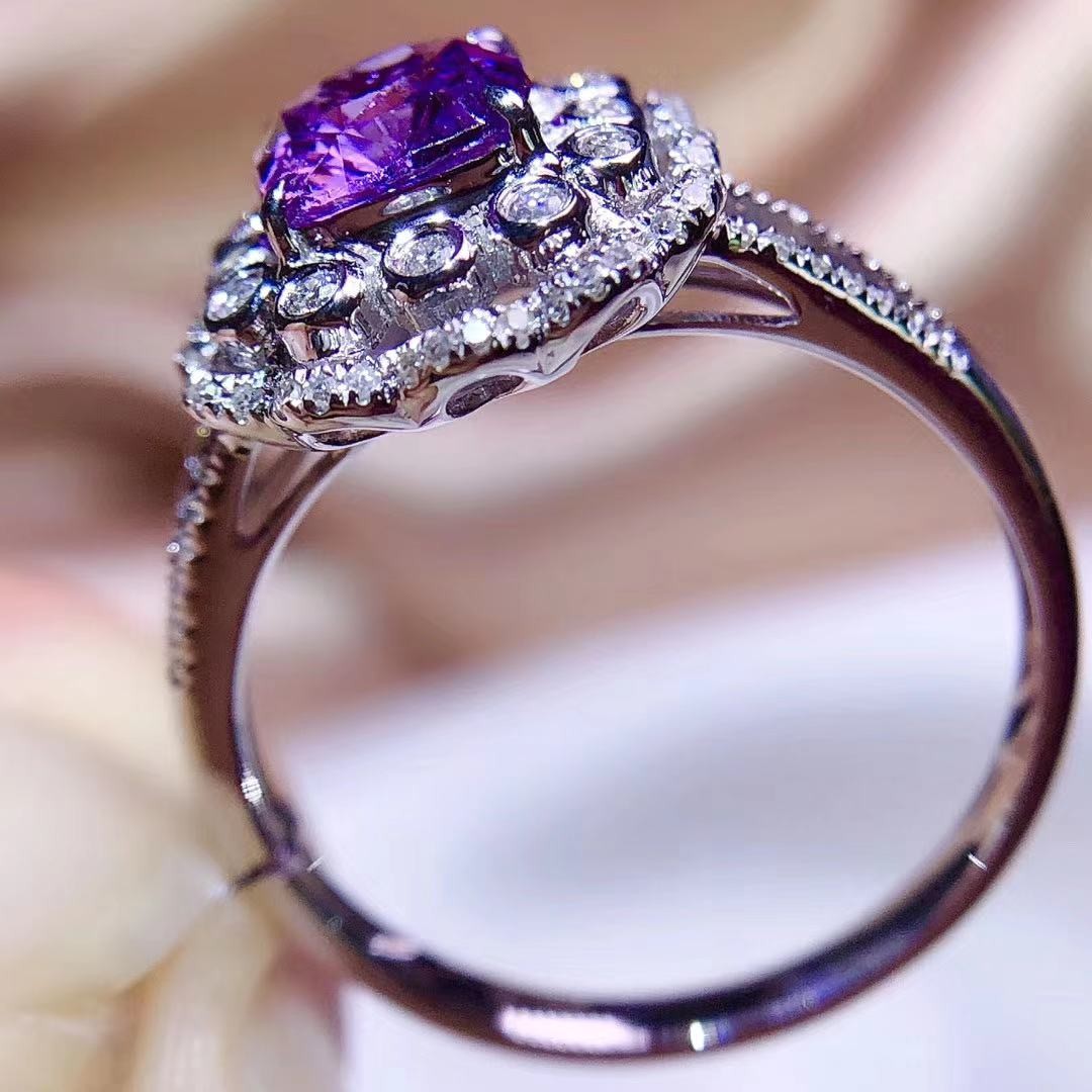 【紫蓝宝石戒指】天然斯里兰卡紫蓝宝石戒指 18k金镶嵌南非钻石火彩闪