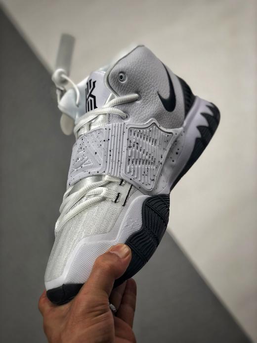 男鞋 灭世纯原欧文6代 黑白奥利奥篮球鞋 欧文6