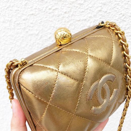 chanel香奈儿 金色mini斜挎金口包