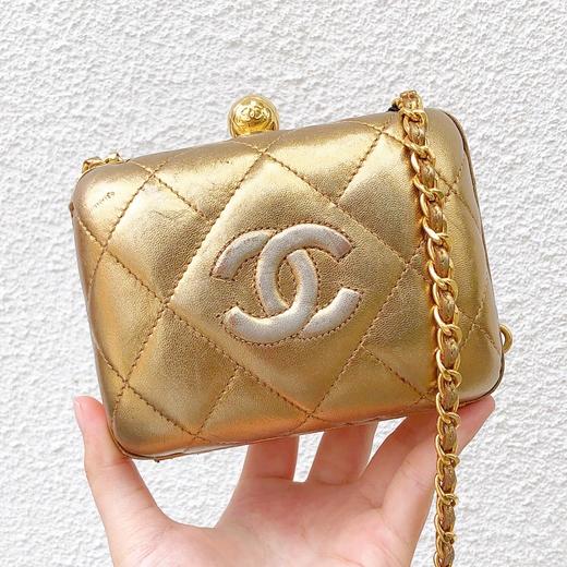 chanel香奈儿 金色mini斜挎金口包