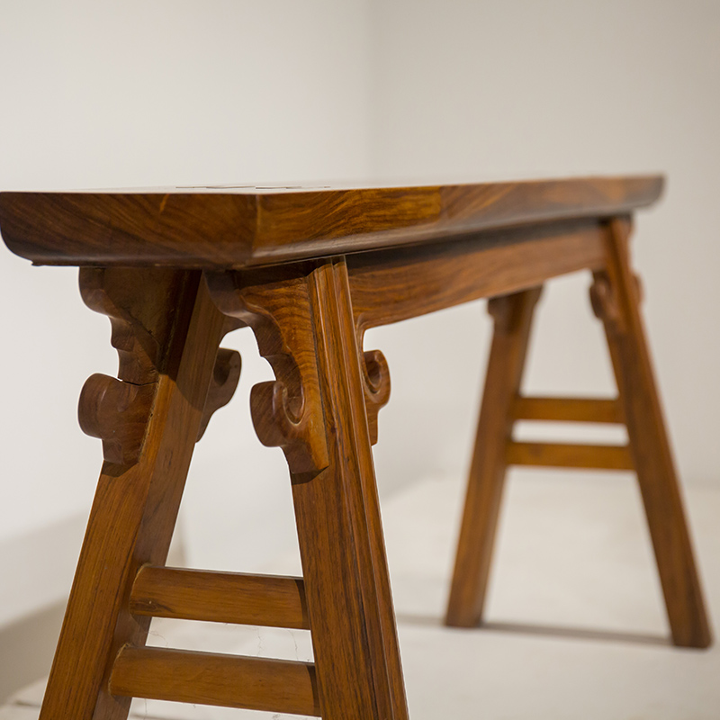 黄花梨夹头榫云纹条凳