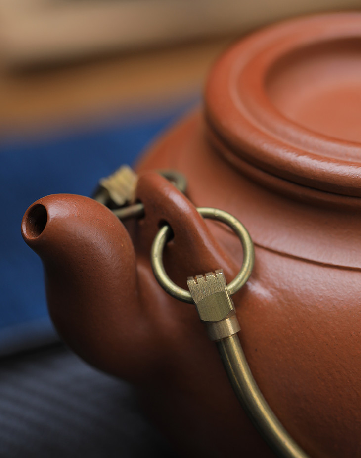 「大唐红」一粒珠提梁紫砂壶