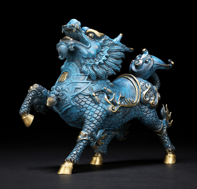 铜彩麒麟摆件