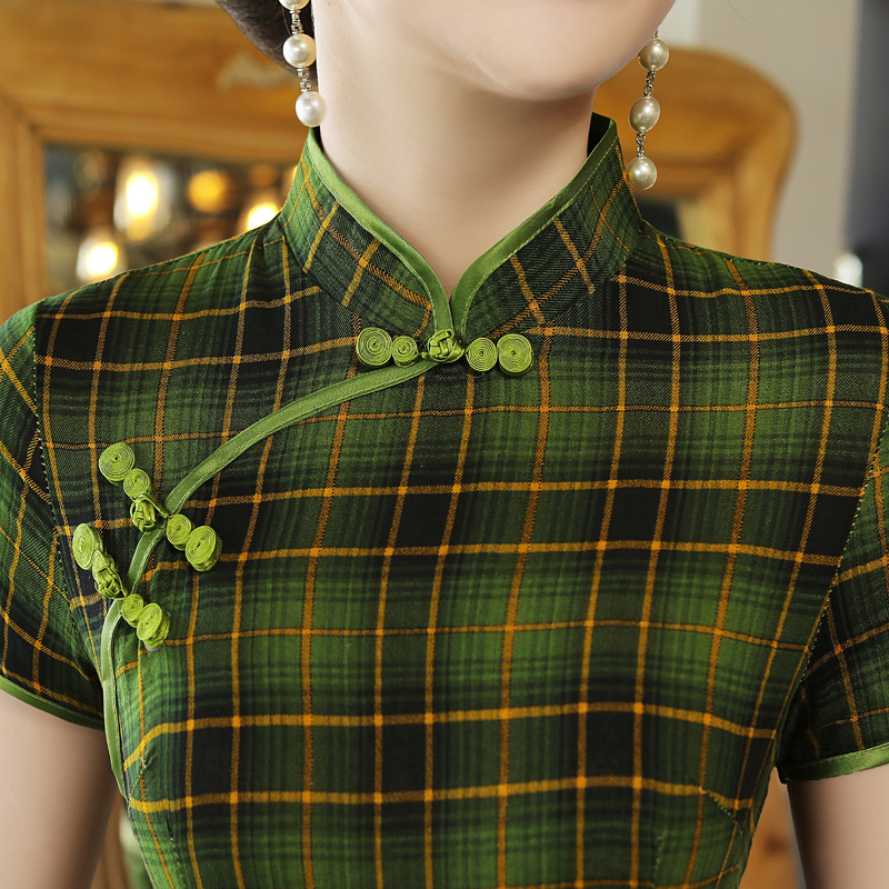 新款绿色格子日常旗袍改良连衣裙(货号 zq18328)