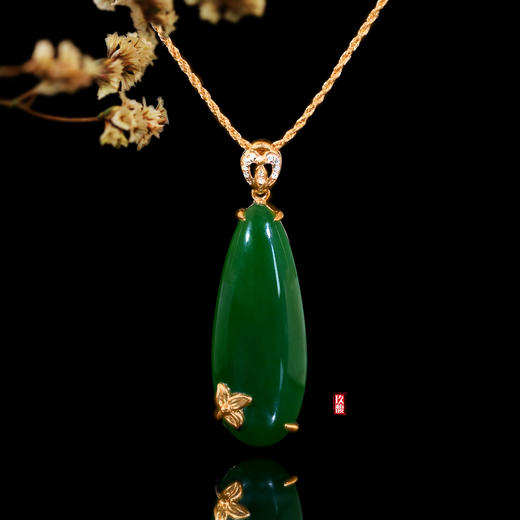 18K玫瑰金和田玉（碧玉）镶钻吊坠--三叶草 /水滴12*31mm/菠菜绿 商品图1