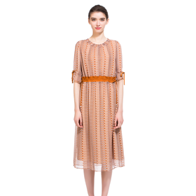 #连衣裙的悠闲时光#