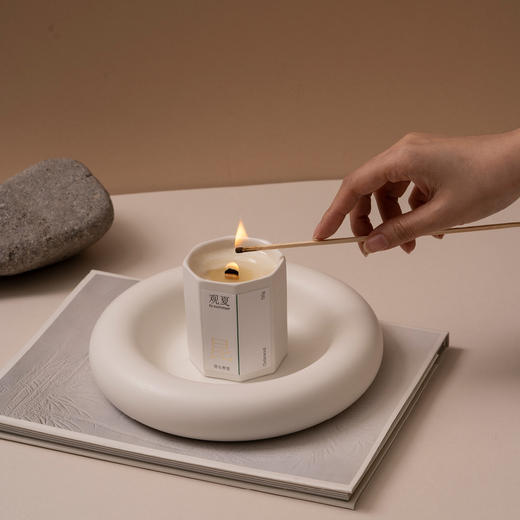 昆仑煮雪—精油木芯香薰蜡烛（关注观夏公号，领取新人10元优惠）下单后3-5天，顺丰快递发出「观夏tosummer」 商品图1