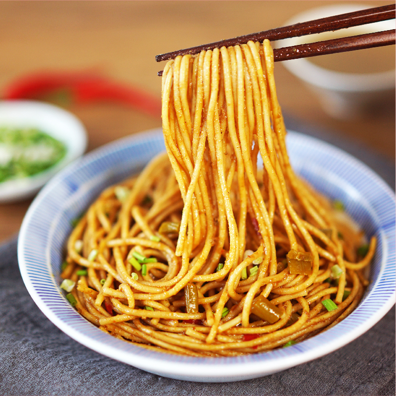 第二盒半价热干面芝麻酱飘香四溢碱面q弹丝滑豆角酸脆爽口满满芝麻酱