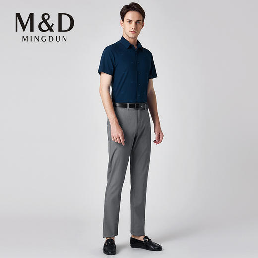 M&D/名盾 夏季新款 男士深色干爽透气商务休闲简约纯色短袖衬衫 商品图2