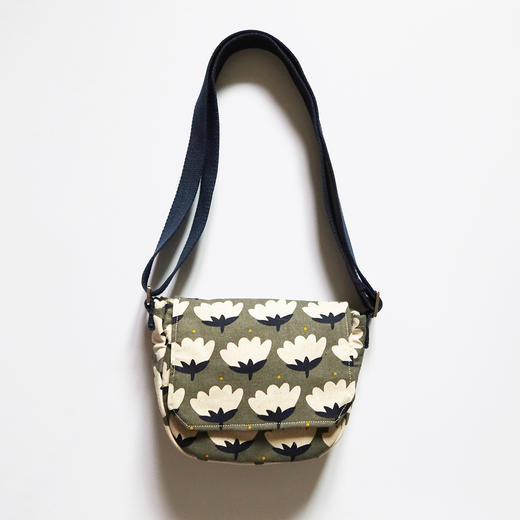 HUJI祤集Flap斜挎包插画小花 商品图1