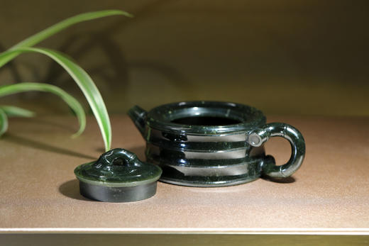 和田玉（青玉）玉壶--竹节圆壶（宋鸣放6686）135.27g 商品图1