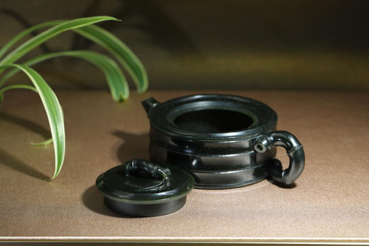 和田玉（青玉）玉壶--竹节圆壶（宋鸣放6692）142.63g 商品图3