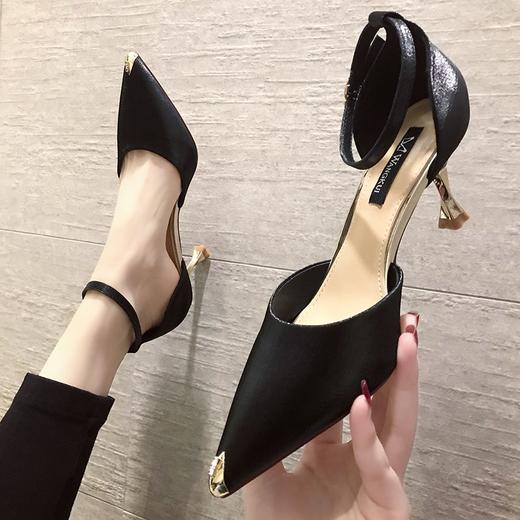 xiezi2020新款夏季细跟一字带尖头中空女鞋jj222