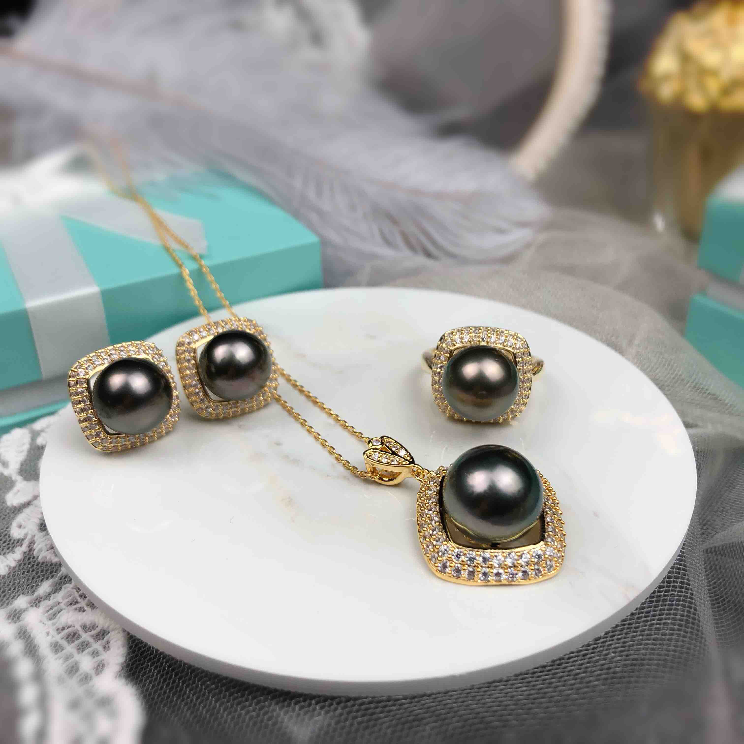 925银镀金镶大溪地黑珍珠套装