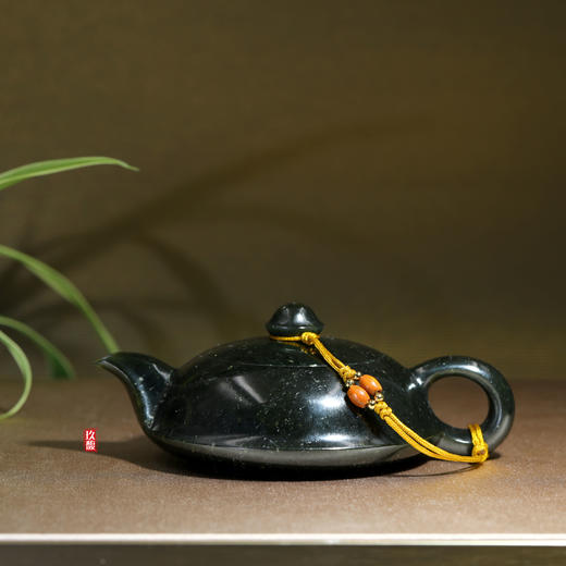 和田玉（青玉）玉壶--飞碟壶（宋鸣放6690）109.67g 商品图0