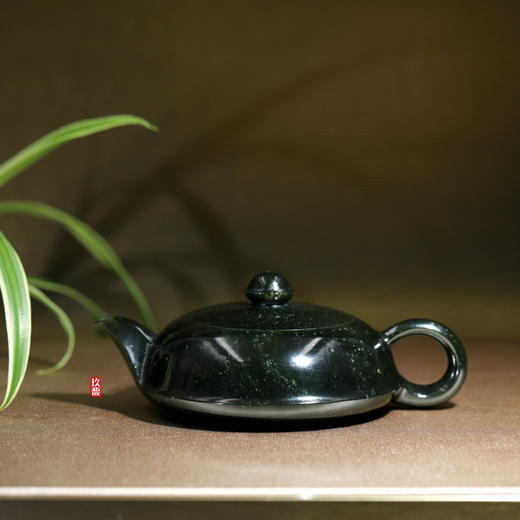 和田玉（青玉）玉壶--飞碟壶（宋鸣放6683）153.5g 商品图0