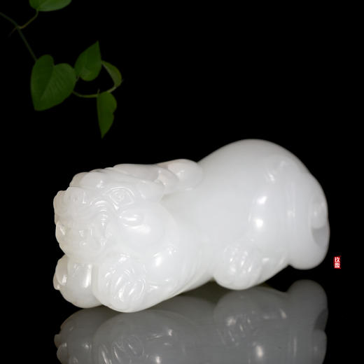 和田玉（羊脂玉）俄料挂件--貔貅   34.4g 商品图3