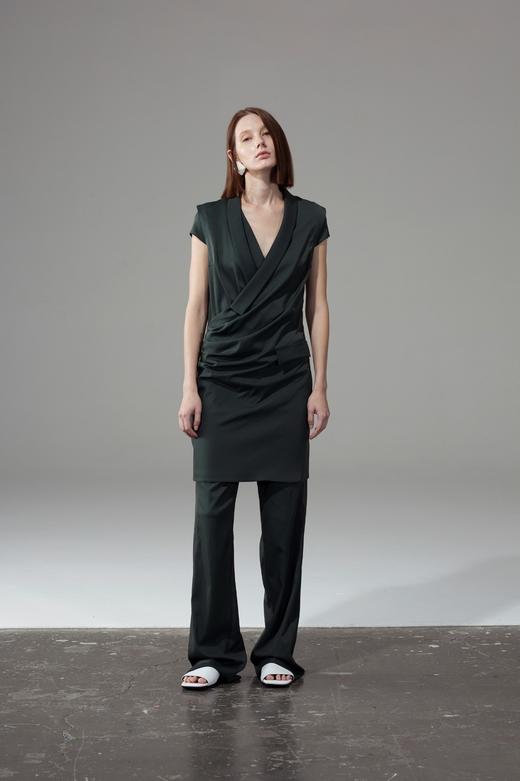 插袖V领连衣裙 商品图0