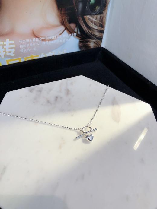 韩国设计师简约爱心扣环项链 商品图0