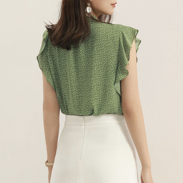 清爽潮流抹茶色 蝴蝶结v领 遮肉荷叶边波点无袖雪纺衫