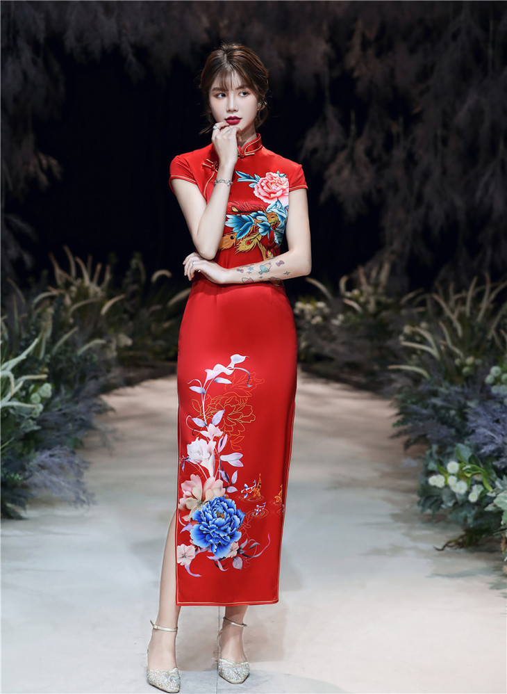 syk 135591 时尚改良长款双层红色走秀定位花旗袍2020夏款新娘红装