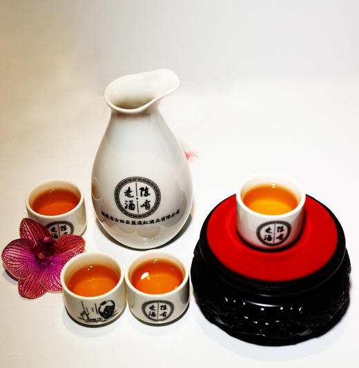 【陈峭老酒】青花瓷（8年） 商品图2