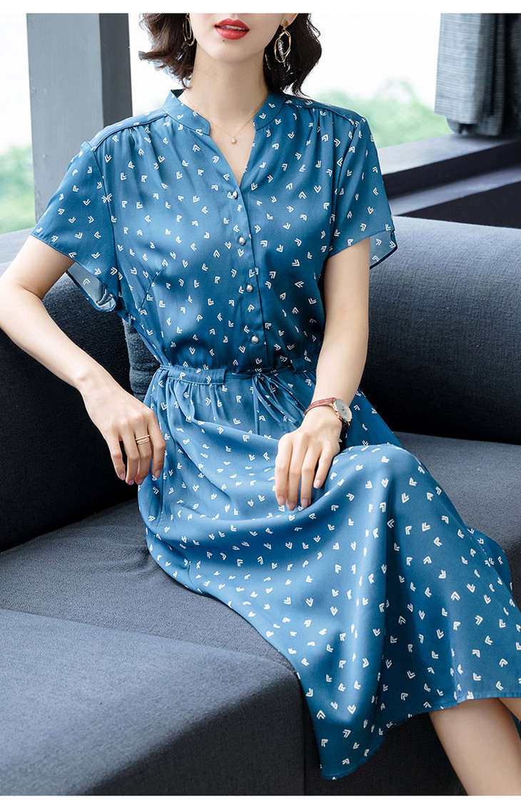 波点连衣裙女2020新款v领收腰显瘦气质中长款a字裙子 ahm6750