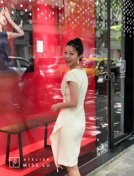 Rocia-奶白立裁一字领连身裙 商品图1