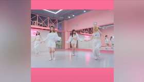 四个美女一台戏