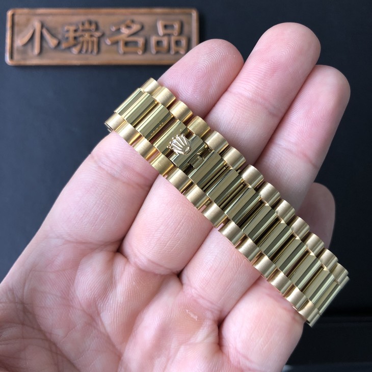 【包金款】40星期日历型，黑面钻刻度