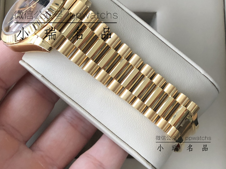 【包金款】40星期日历型，黑面钻刻度