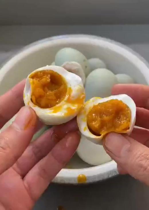流油咸鸭蛋 商品图0