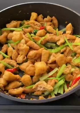 红烧油豆腐