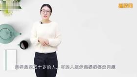 膝盖疼的蹲不下去 每天做1个小动作， 膝盖不疼了， 跑步上楼也不怕 健康养生