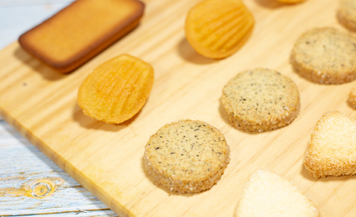 饿哈配茶礼盒费南雪玛德琳椰丝饼干钻石红茶饼干手工零食