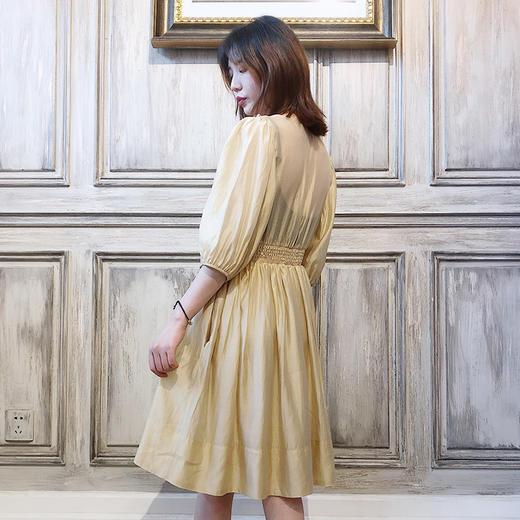 女装 收腰排扣裙 清仓