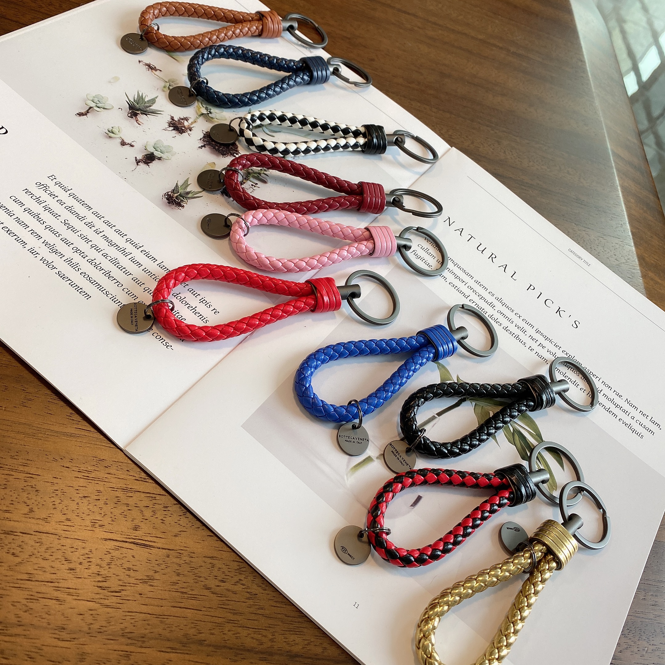 bv羊皮编织钥匙扣