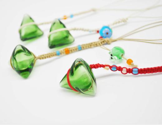 【台湾UhomeX上手】端午琉璃手工饰品 商品图0